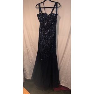 Navy prom dress